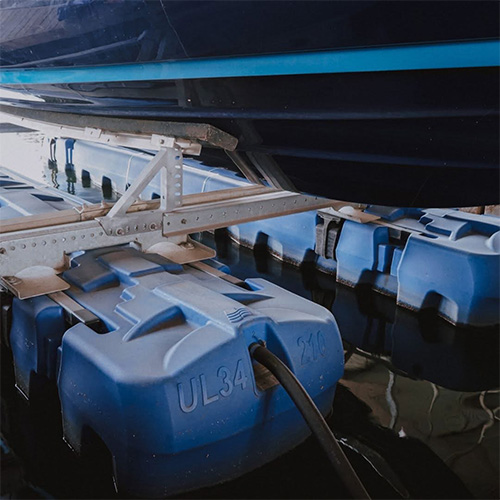 HydroHoist Baot lifts- Marine Specialties
